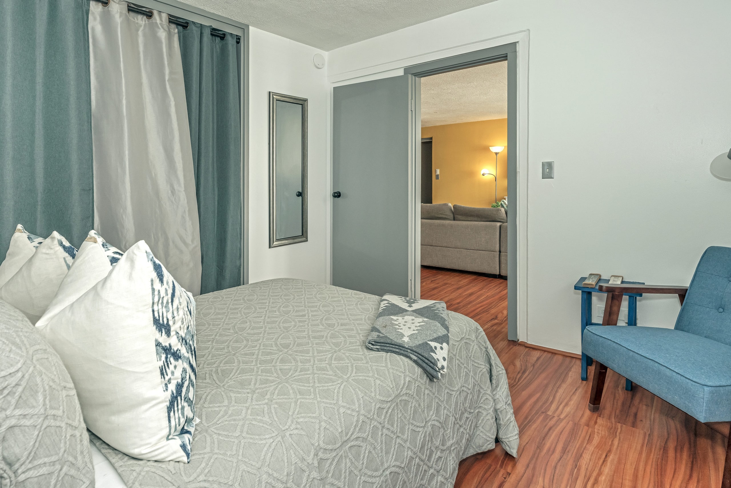 Condo in Honolulu · ★4.86 · 2 bedrooms · 3 beds · 2 baths - Image 13