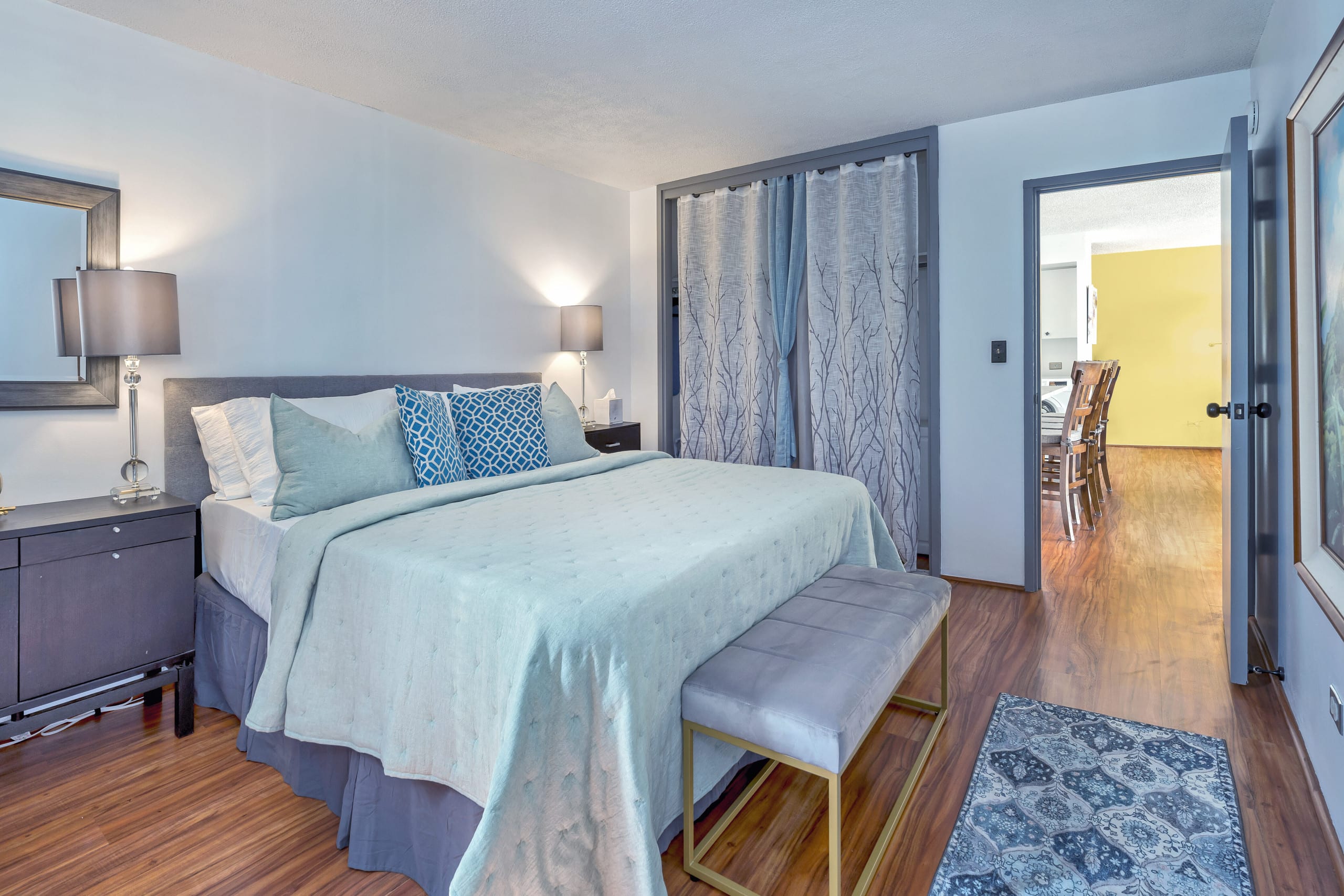 Condo in Honolulu · ★4.86 · 2 bedrooms · 3 beds · 2 baths - Image 10