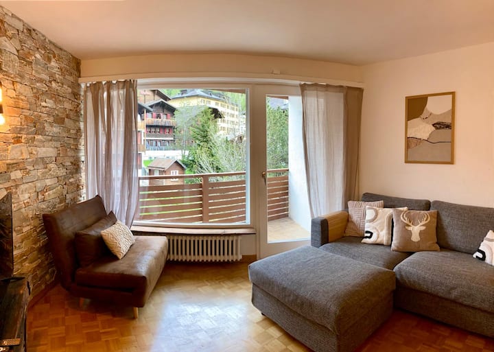 Spacious 3.5-room | Central Leukerbad • Balcony - Loèche-les-Bains