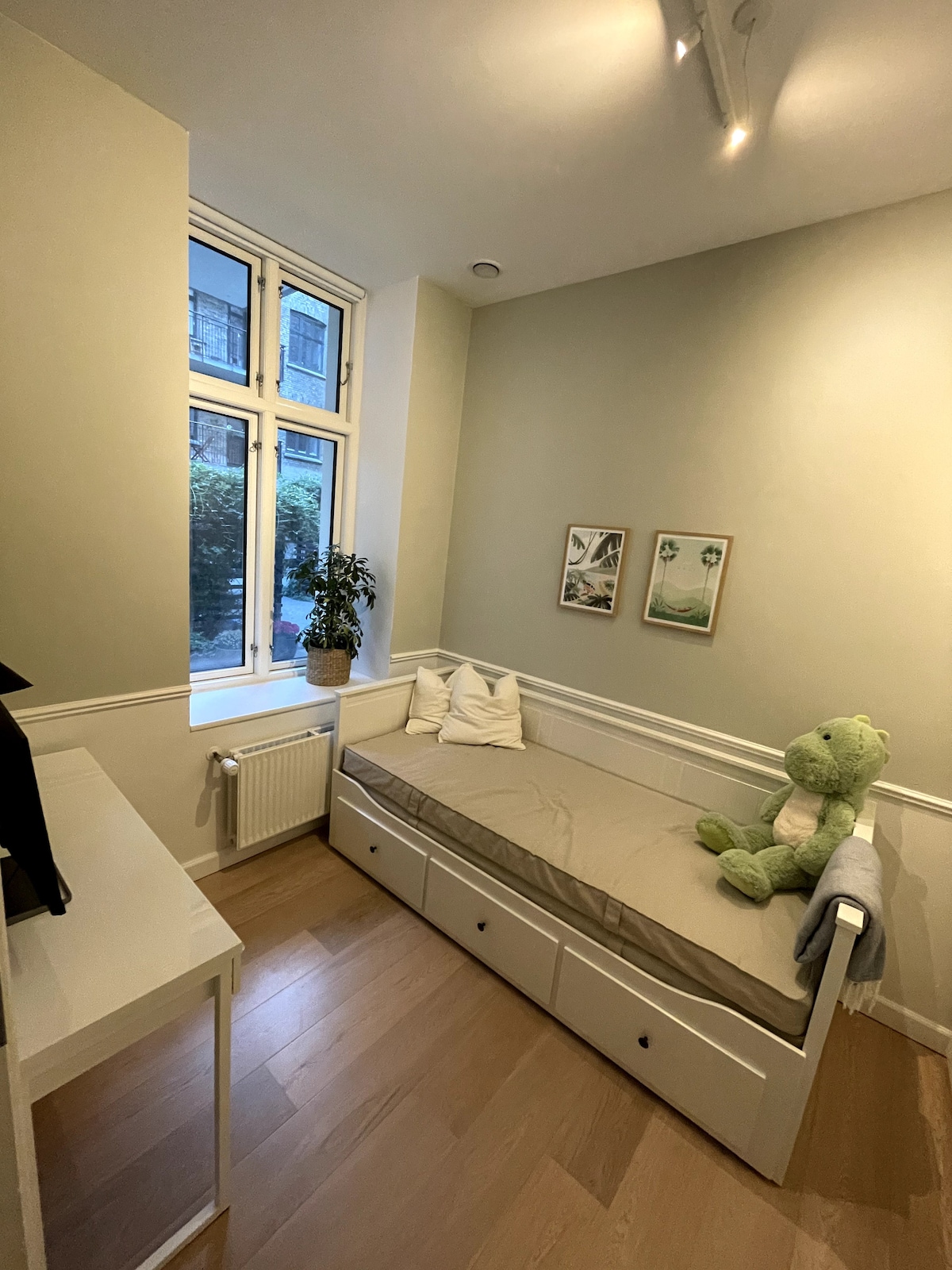 غرفة النوم 2