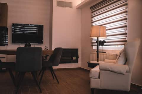 Popular Airbnb listing: Athens Horizon in δήμος ελληνικού αργυρούπολης