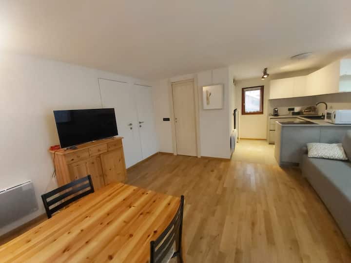Le Pas Du Francou, Appartement Dans Chalet - Monginevro