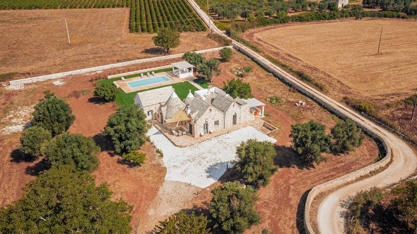 Trulli Pumo Bianco – Authentic Trullo and Pool gallery image 3