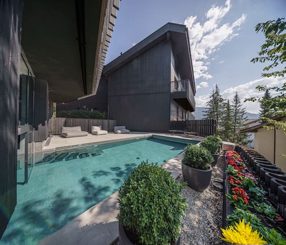 Black Summit Laax managed Airbnb listing 2