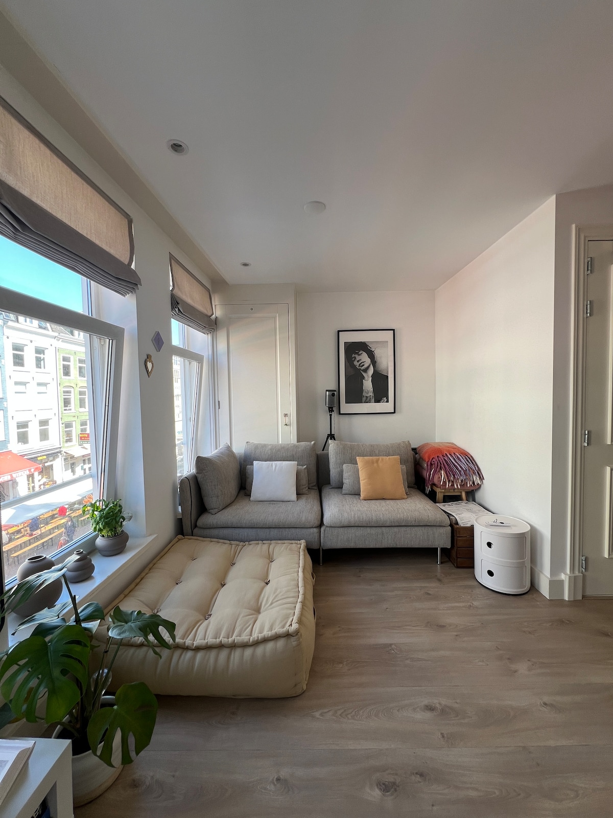 Successful Airbnb property: Cozyness in De Pijp in Sarphatiparkbuurt