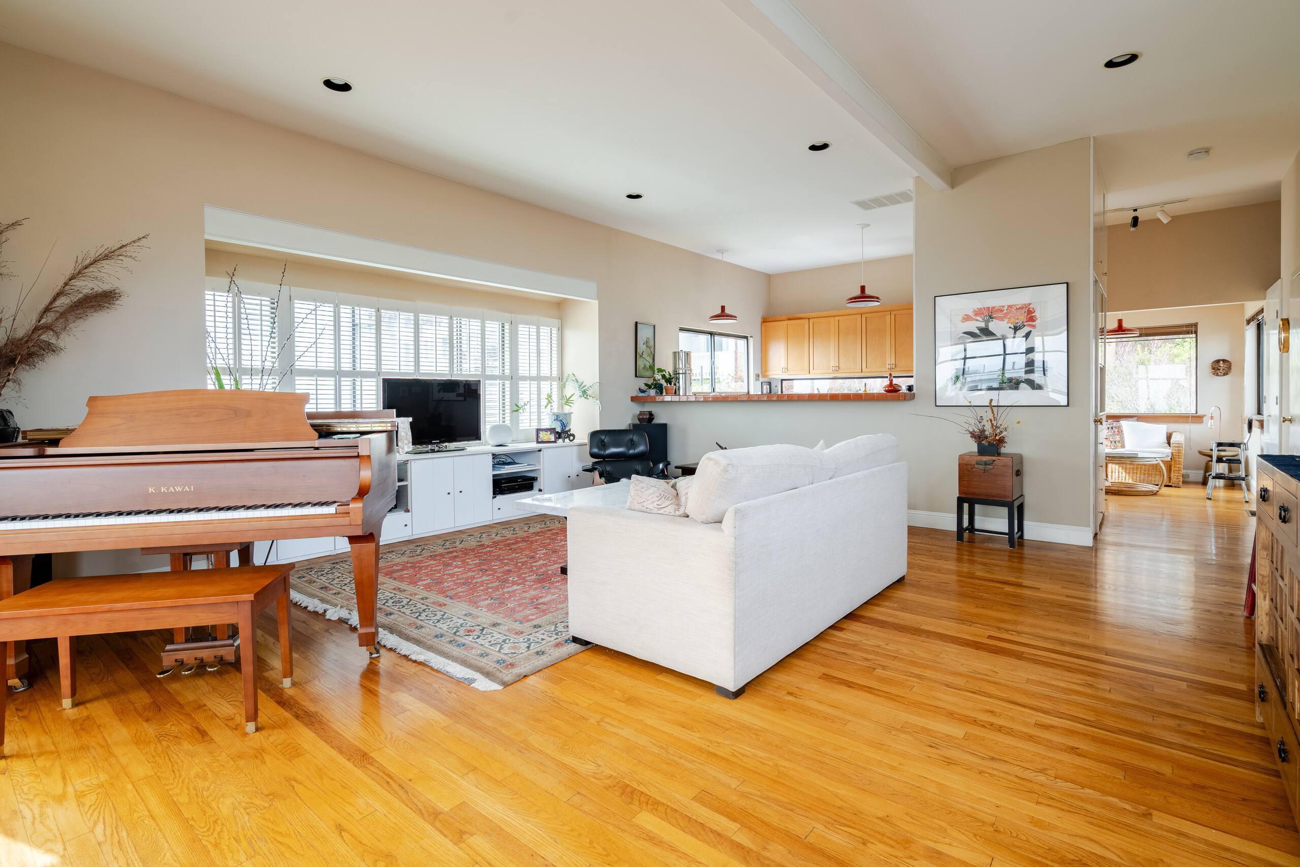 Home in San Francisco · ★4.94 · 3 bedrooms · 3 beds · 2.5 baths - Image 10