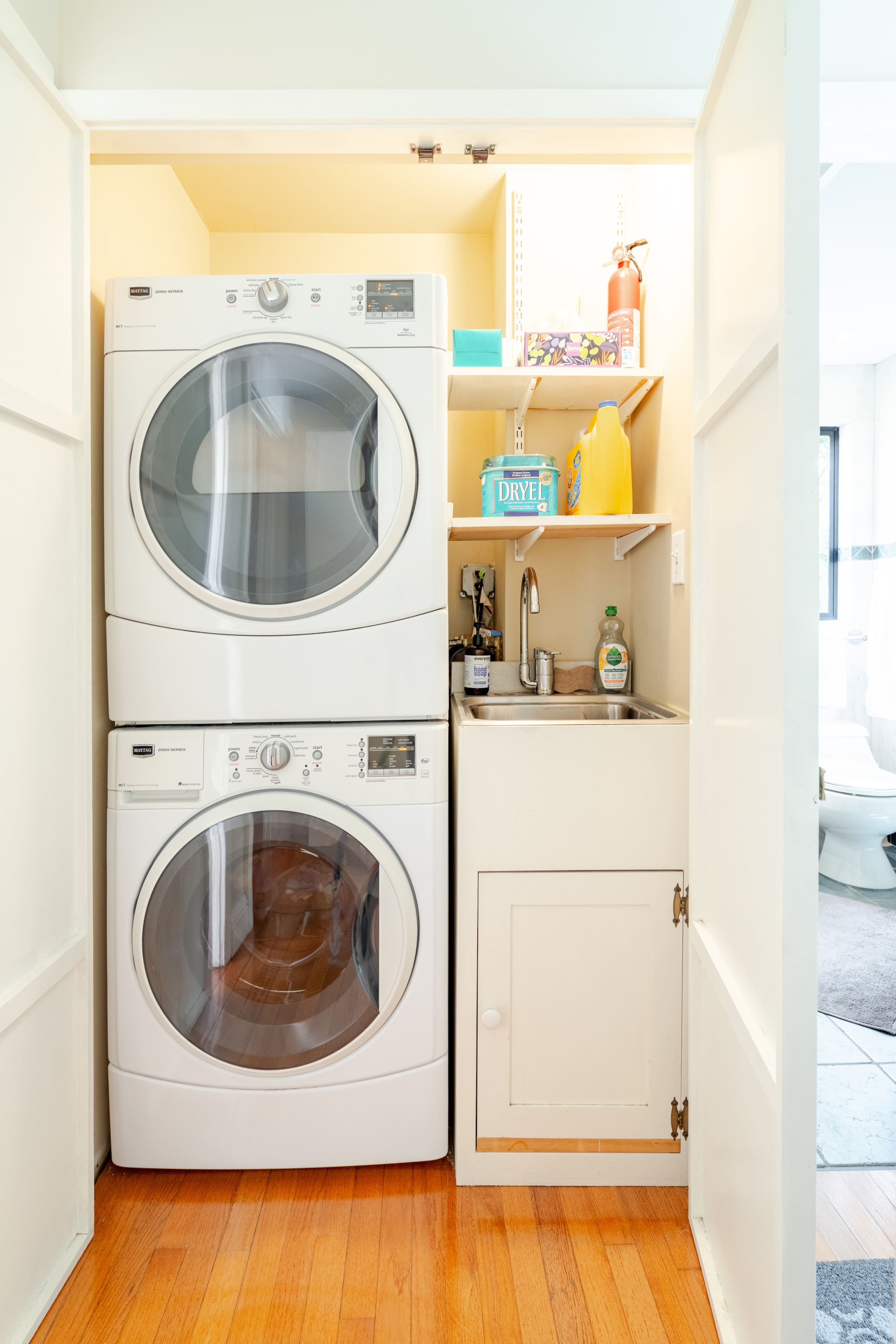 Home in San Francisco · ★4.94 · 3 bedrooms · 3 beds · 2.5 baths - Image 42