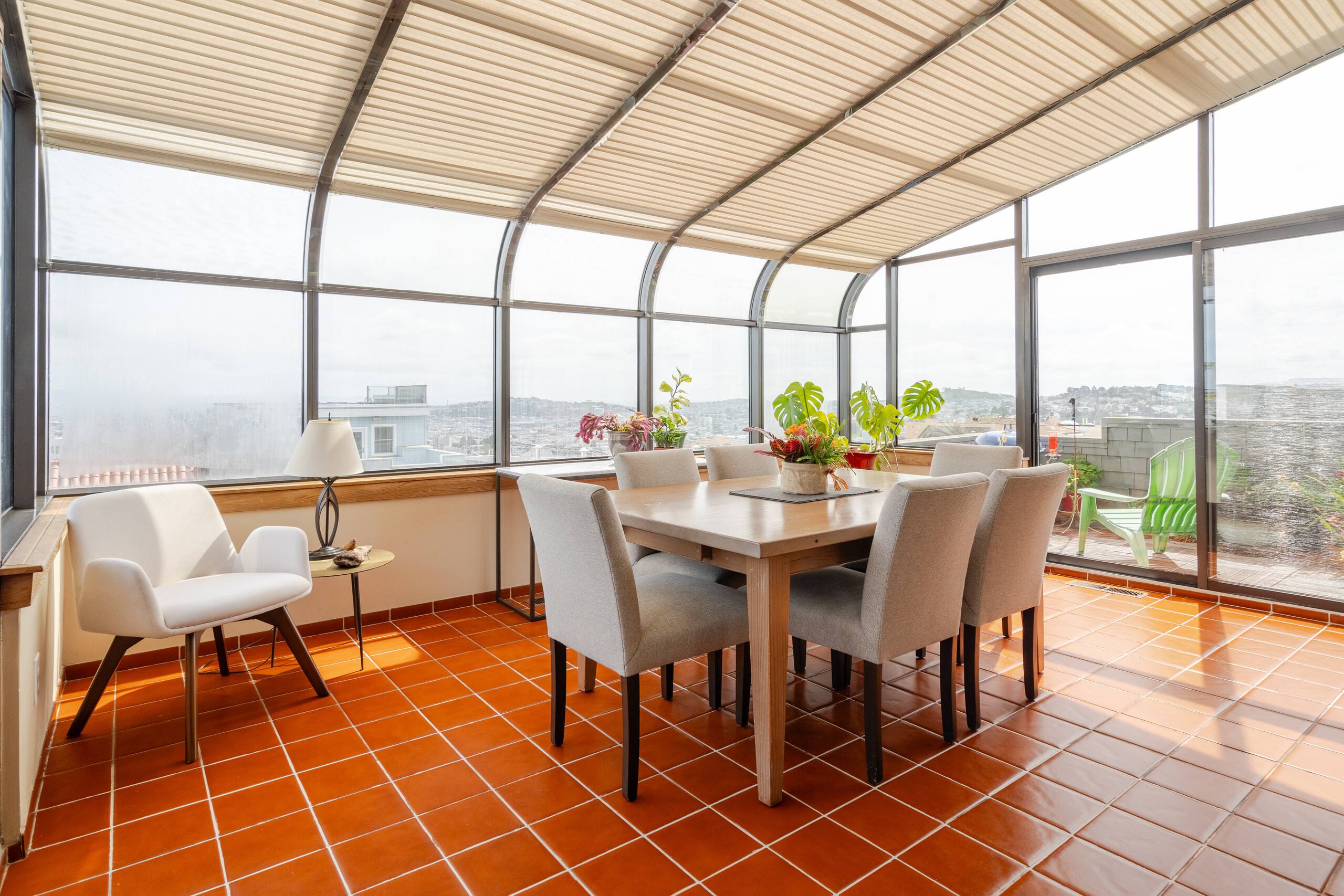 Home in San Francisco · ★4.94 · 3 bedrooms · 3 beds · 2.5 baths - Image 13