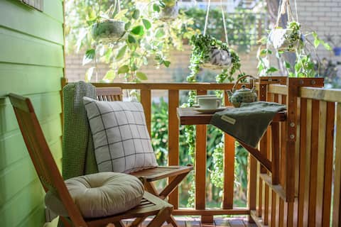 Popular Airbnb listing: Funky Fremantle self-contained Studio in Fremantle