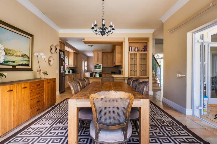 Secluded Valley views Serenity Villa Hout Bay gallery image 5