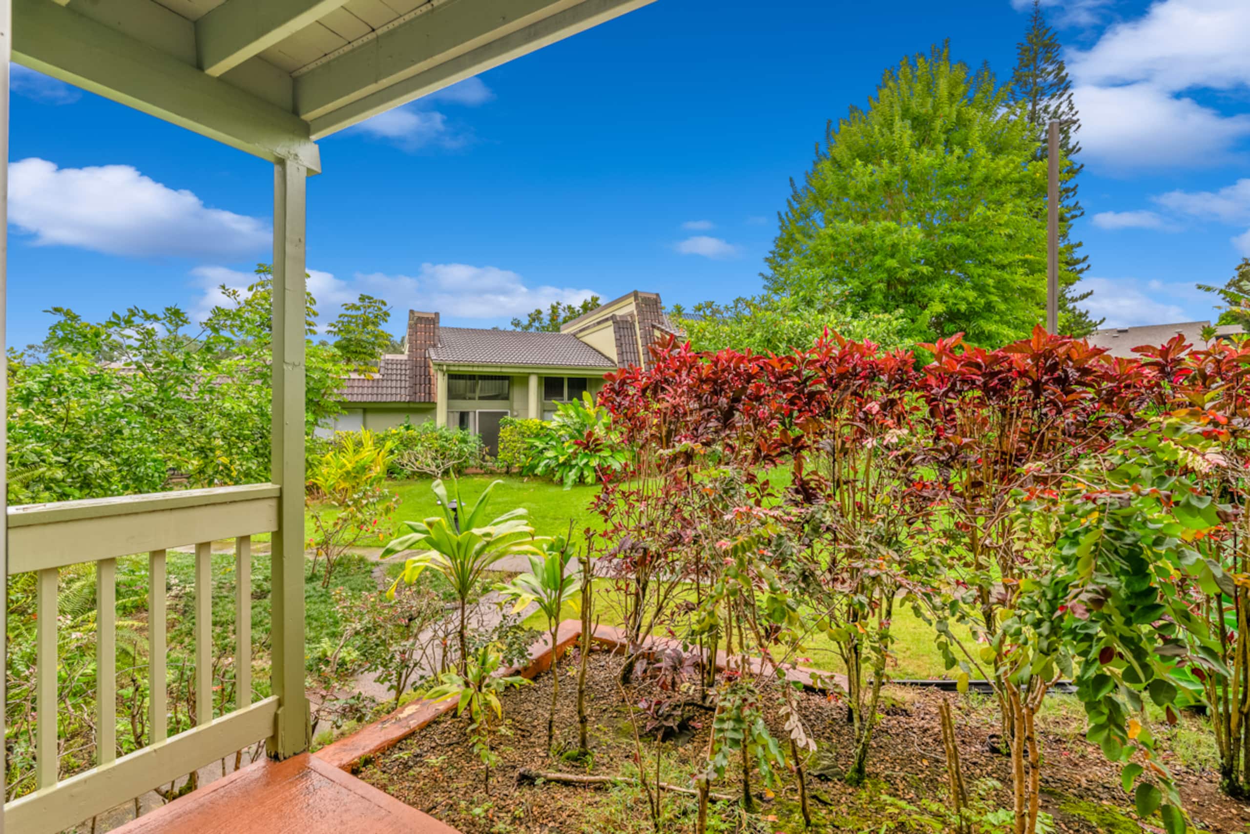 Condo in Princeville · ★4.94 · 2 bedrooms · 3 beds · 2 private baths - Image 21