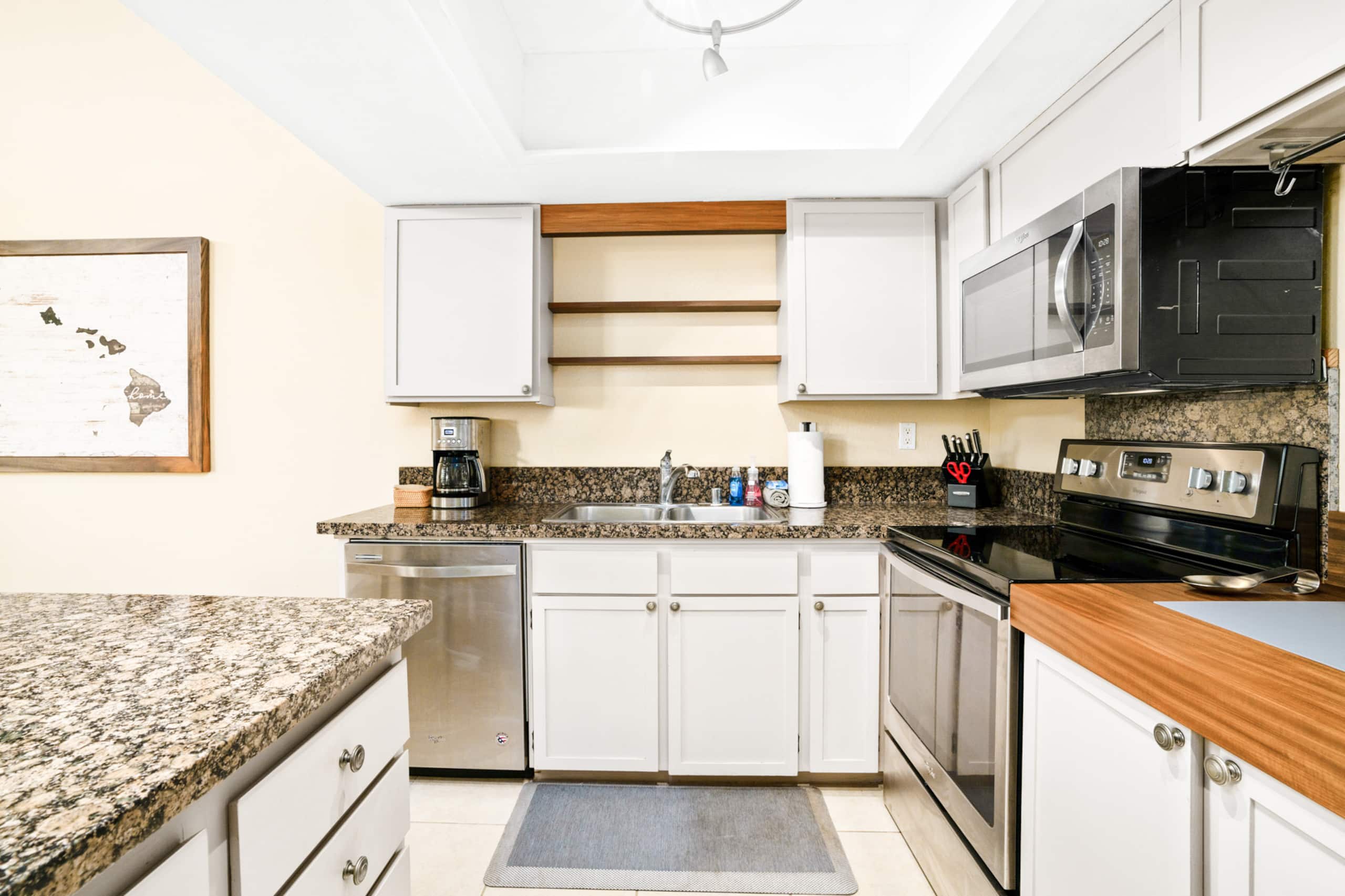 Condo in Princeville · ★4.94 · 2 bedrooms · 3 beds · 2 private baths - Image 10