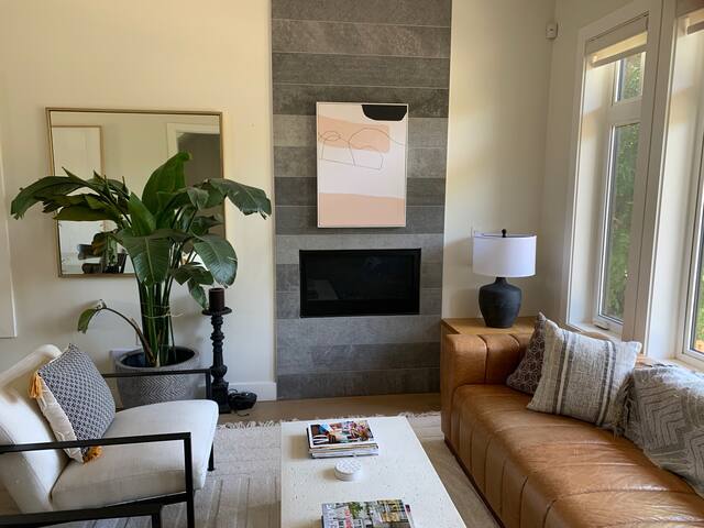 Cedar Cottage Gem gallery image 2