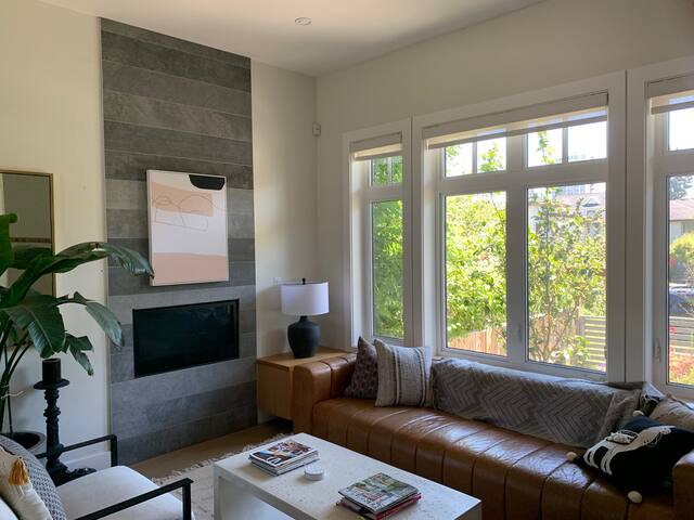 Cedar Cottage Gem gallery image 3