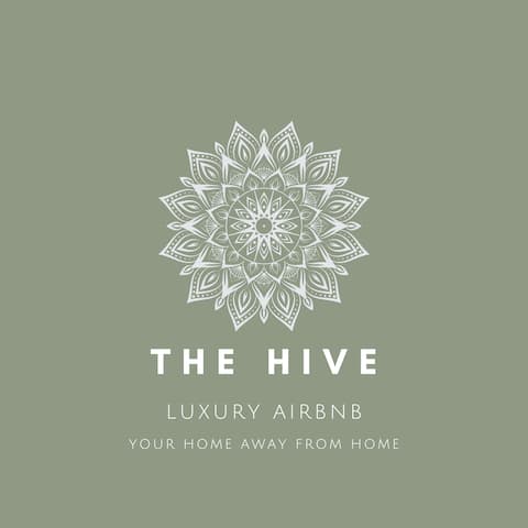 THE HIVE: Luxury Ensuite Room with Full Privacy