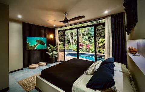 Secluded River Front w/Fire Tub-Butterfly Bungalow