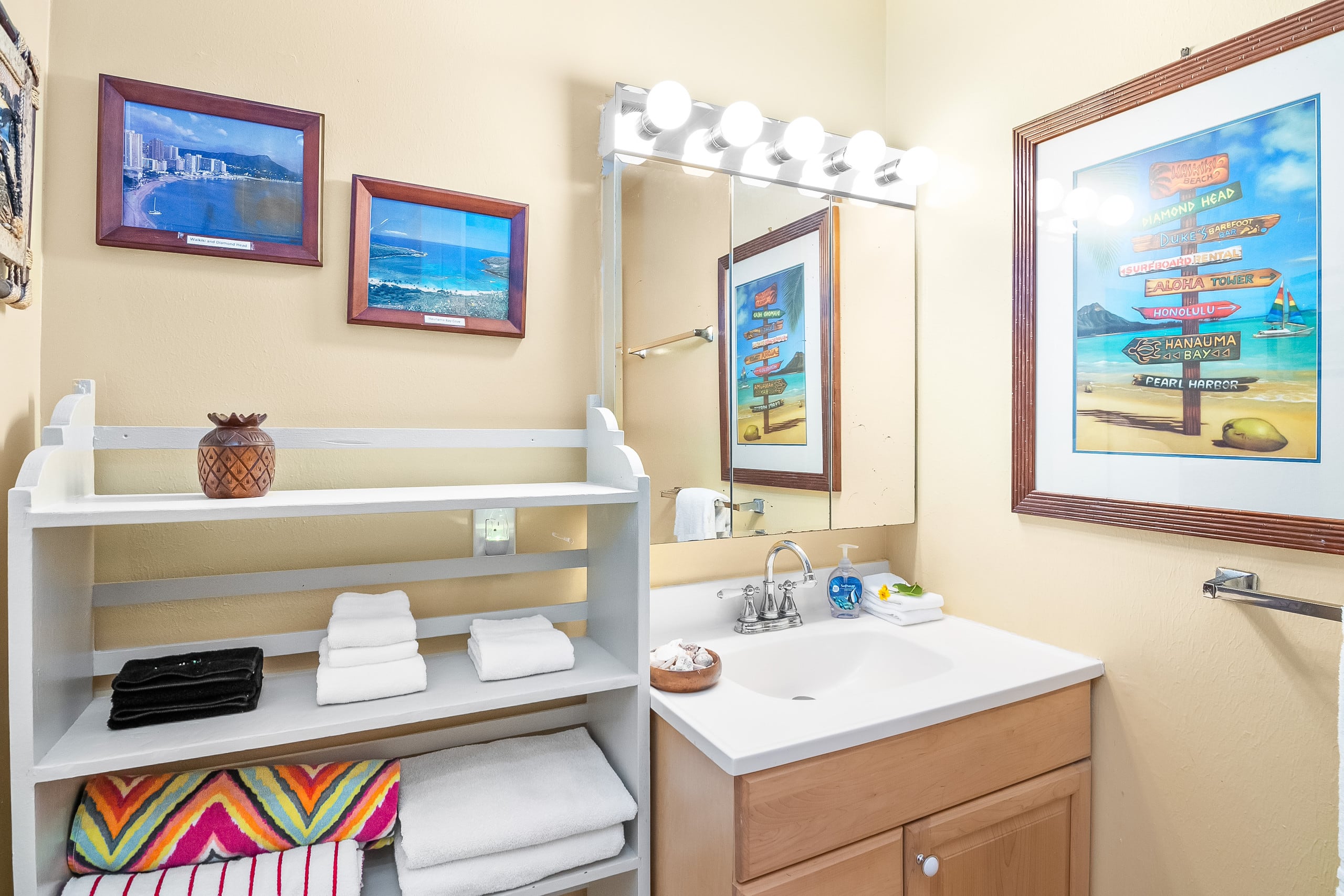 Iconic Turtle Bay - Full Kitchen & 2 Full Baths - Image 20
