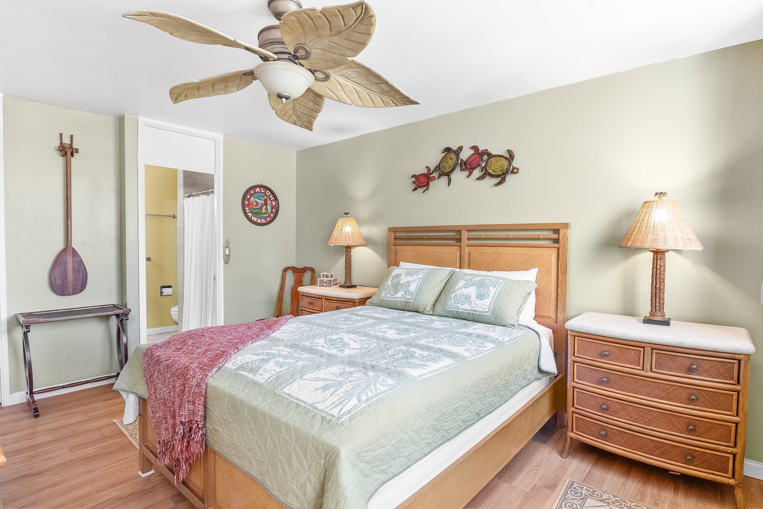 Iconic Turtle Bay - Full Kitchen & 2 Full Baths - Image 19