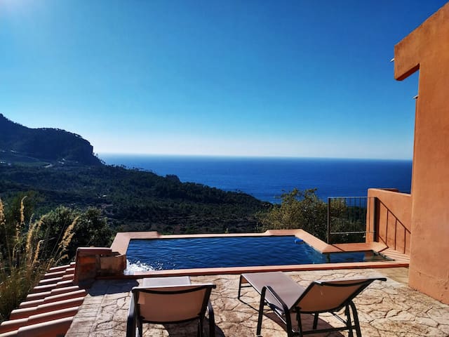 Binimira – exclusive 180º sea view & privacy!