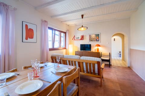 Cozy Vintage cottage in the heart of Alsace. Terraces.