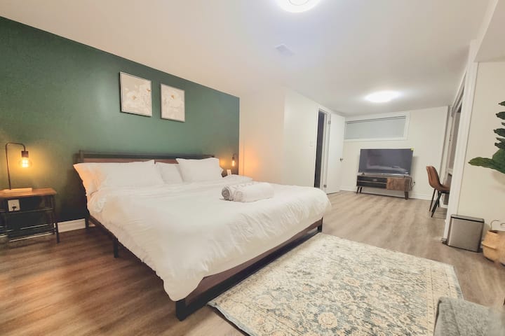 Private Bath_8 Min To Airport_kingbed-free Parking - Toronto