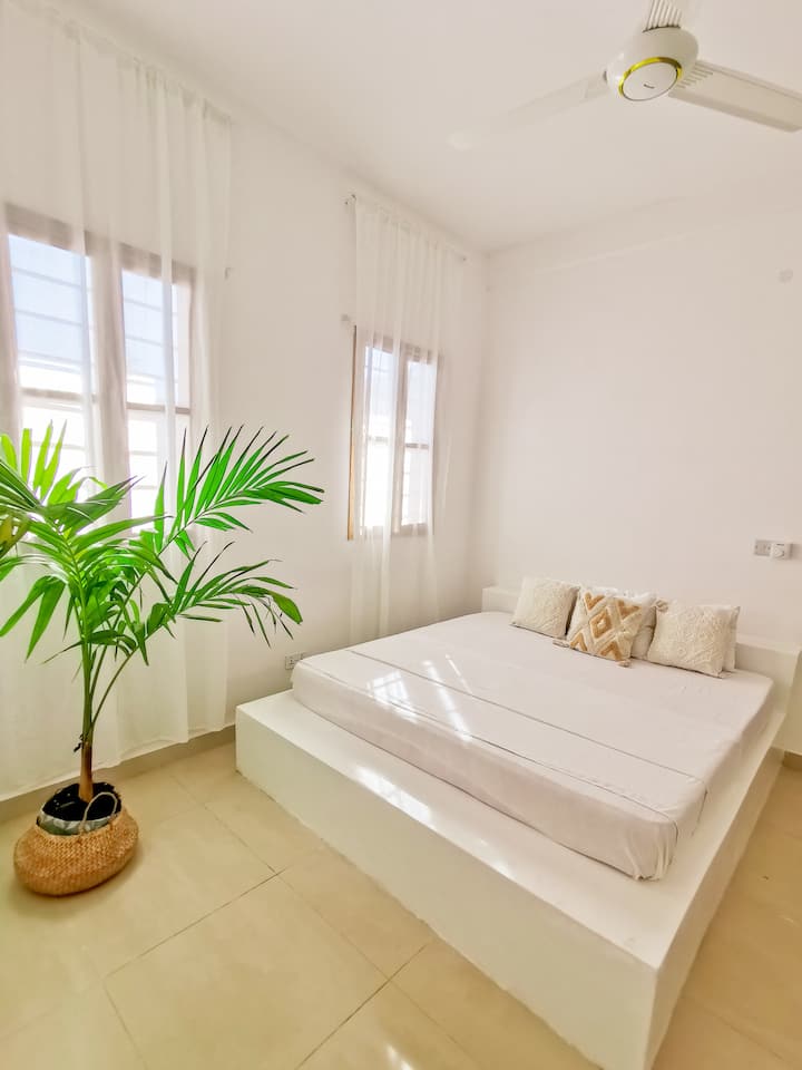 საძინებელი 1