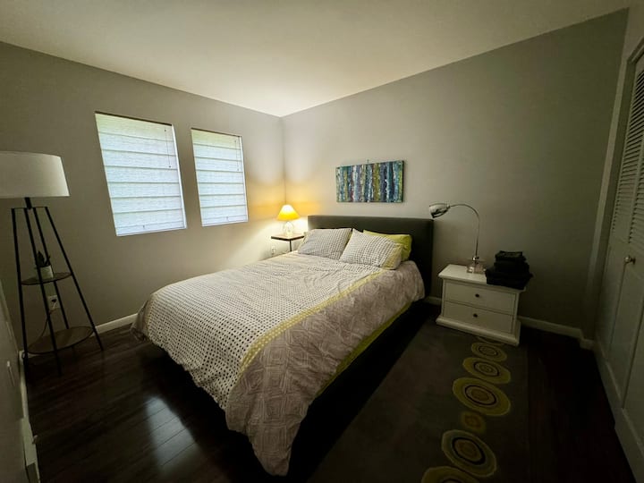 Голем кревет