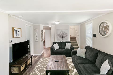 Home in DT Libertyville near Corp HQs & Naval Base