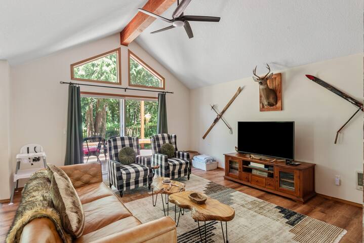 Brightly Furnished Rentals managed Airbnb listing 1