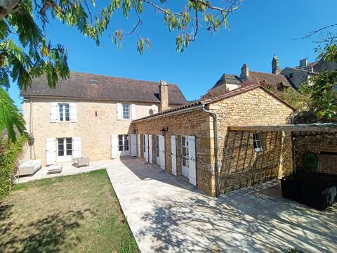 Typical house with pool near Sarlat