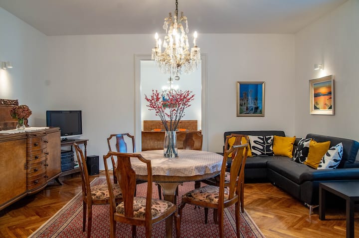 Luxurious, Spacious & Bright With 2 Parking Spots - Zagreb