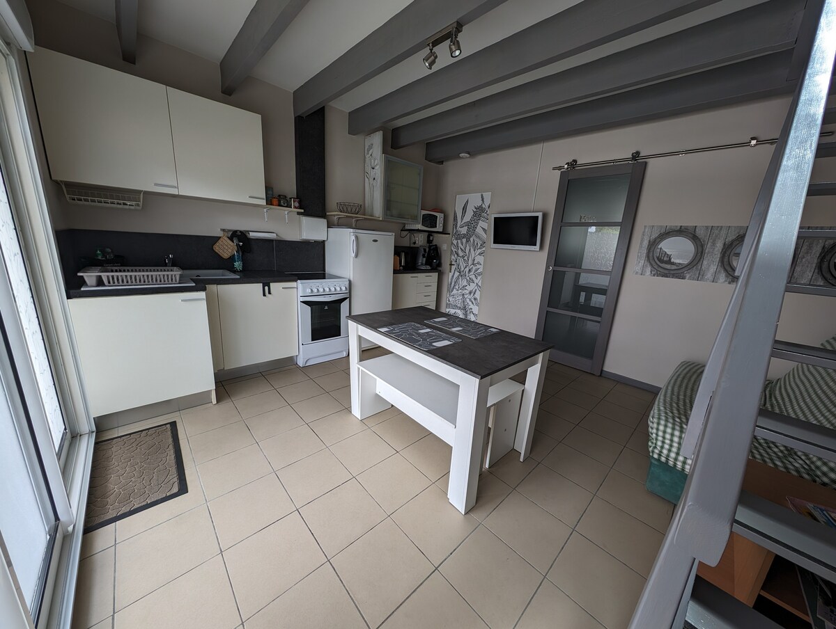 Annuncio Airbnb popolare: Quiet accommodation and bikes. a Andernos Les Bains