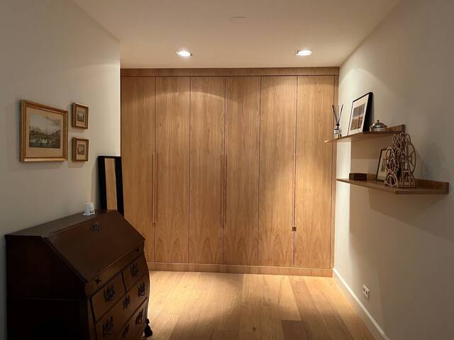 Large house next to Vondelpark gallery image 4