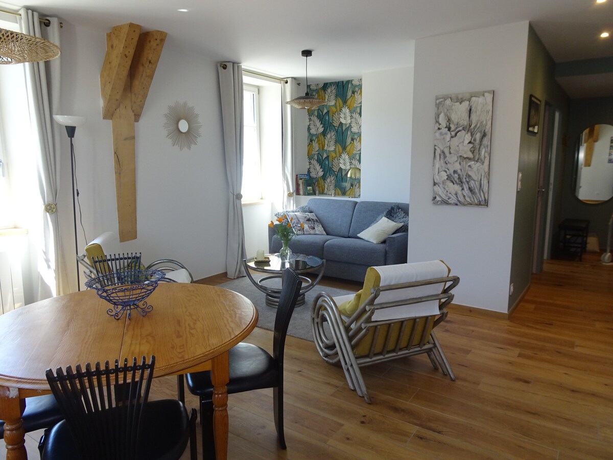 Erfolgreiche Airbnb-Immobilie: Le Richelieu "South Side". New. Right in the center. in La Bourboule