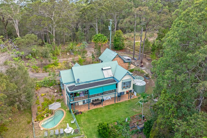 Forest abode gem near to beach!