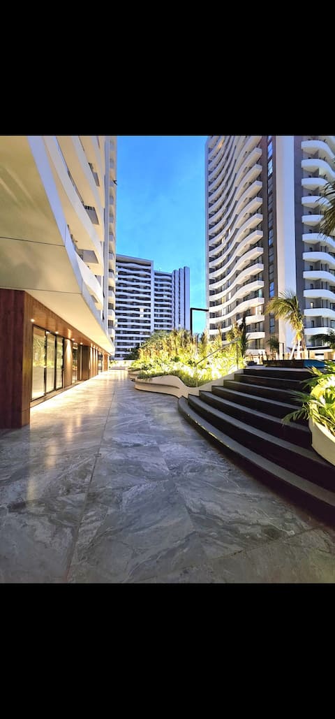 *QR-BO* City view 18th floor 3/4 bed wifi netflix