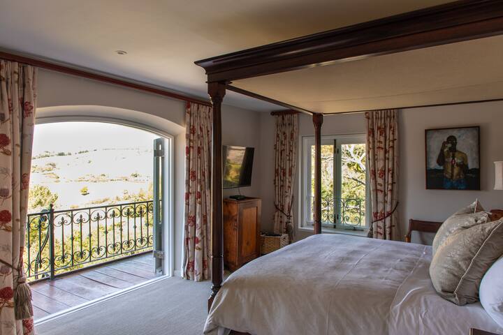 Pointers gallery image 5