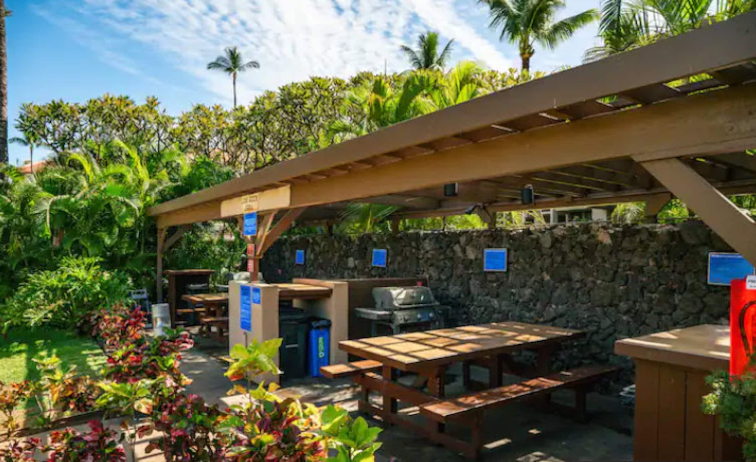 Condo in Kihei · ★4.84 · 1 bedroom · 2 beds · 2 private baths - Image 27