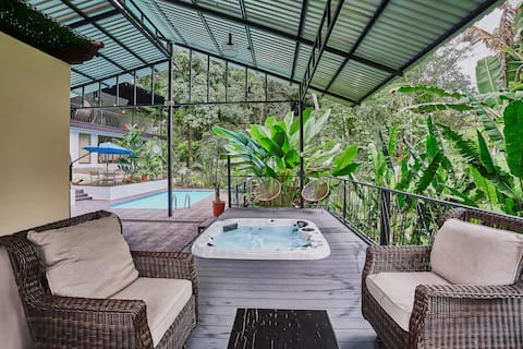 Casa Momoto |12 PPL| Pool | Jacuzzi | Forest Views