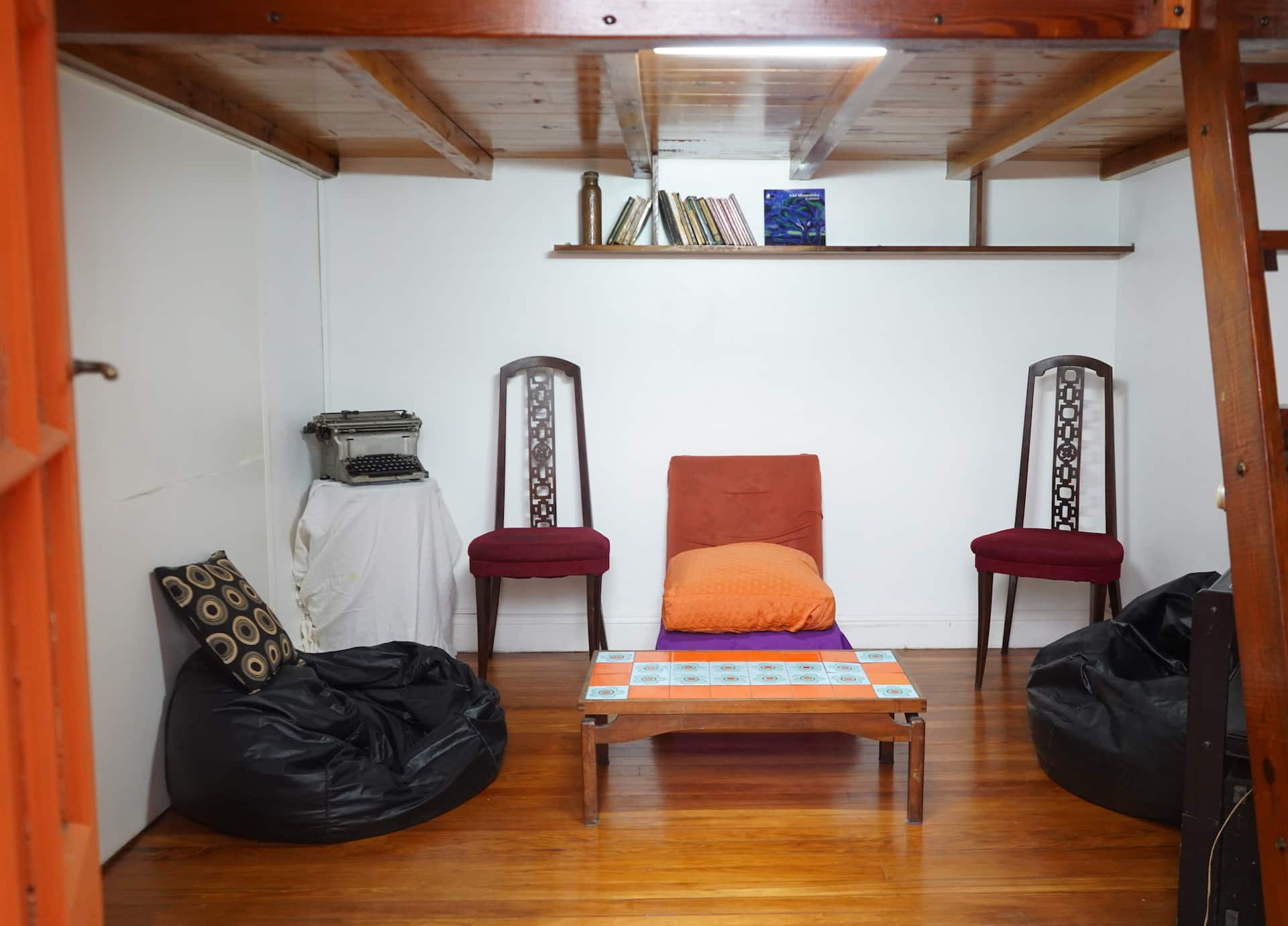 Two-bedroom apartment in Monserrat