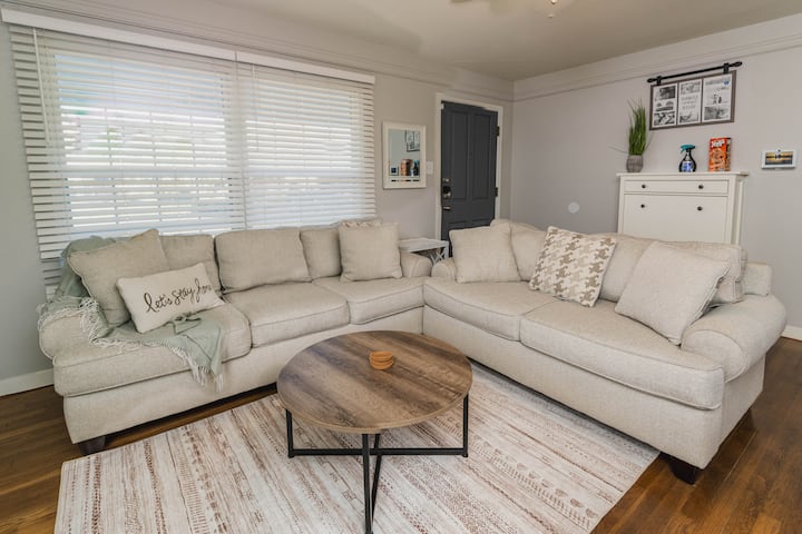 Airport|med Cntr|central-3bd Entire Home+backyard - San Antonio, TX