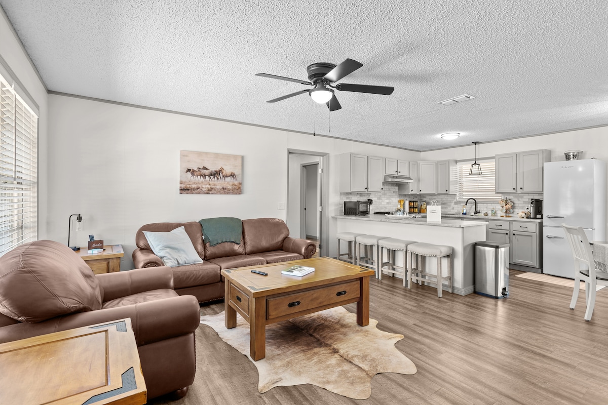 CORTIS エアビーアンドビー airbnb トレカセット 6枚 Country Comfort 7 Beds - Houses for Rent in Knox City, Texas