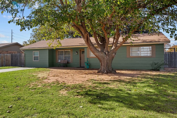 Country Comfort 7 Beds - Houses for Rent in Knox City, Texas