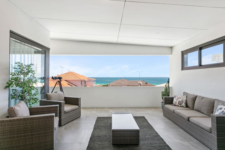 Coastal dreams gallery image 2