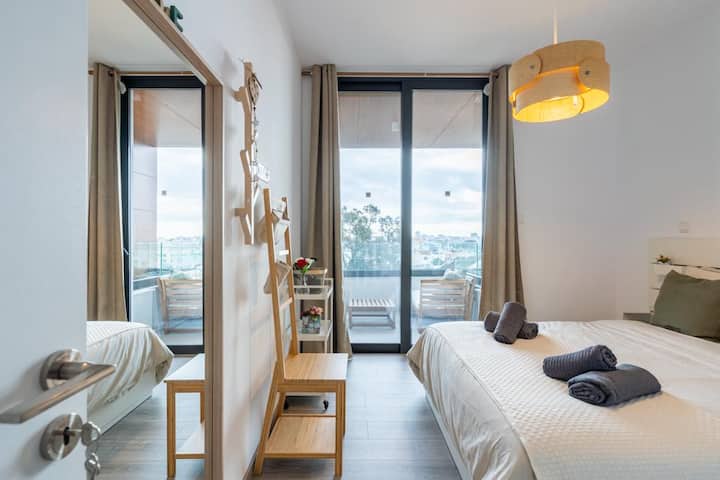 Welcome to our cozy one-bedroom retreat! Relax in the comfort of a plush queen-size bed. Thoughtful touches ensure a restful stay. Perfect for business or leisure travelers seeking a tranquil escape on the Magic Island.