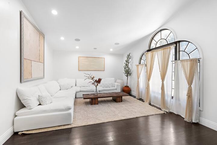 ৎ୭ Luxury Home In Peaceful Bel-Airৎ୭5beds•jacuzzi• gallery image 4