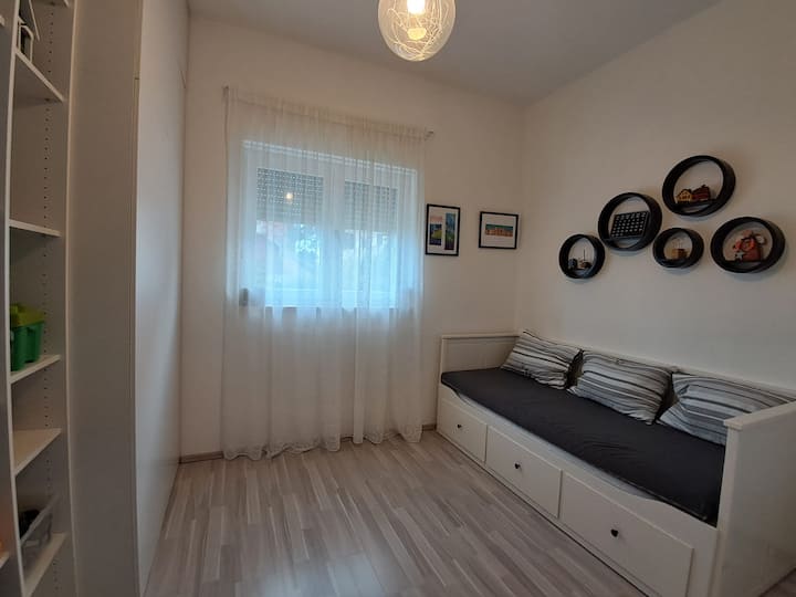 Spálňa 4