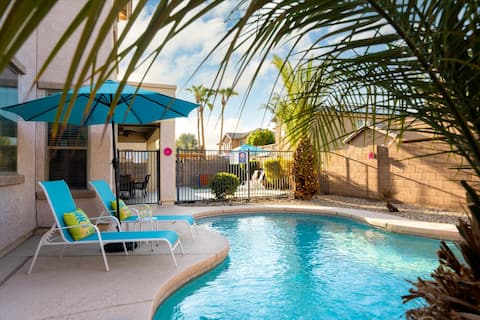 Paradise Resort  pool, games,workspace,pooltable