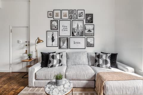 Top Airbnb: Spacious and Central + Roofdeck in Murray Hill Kips Bay