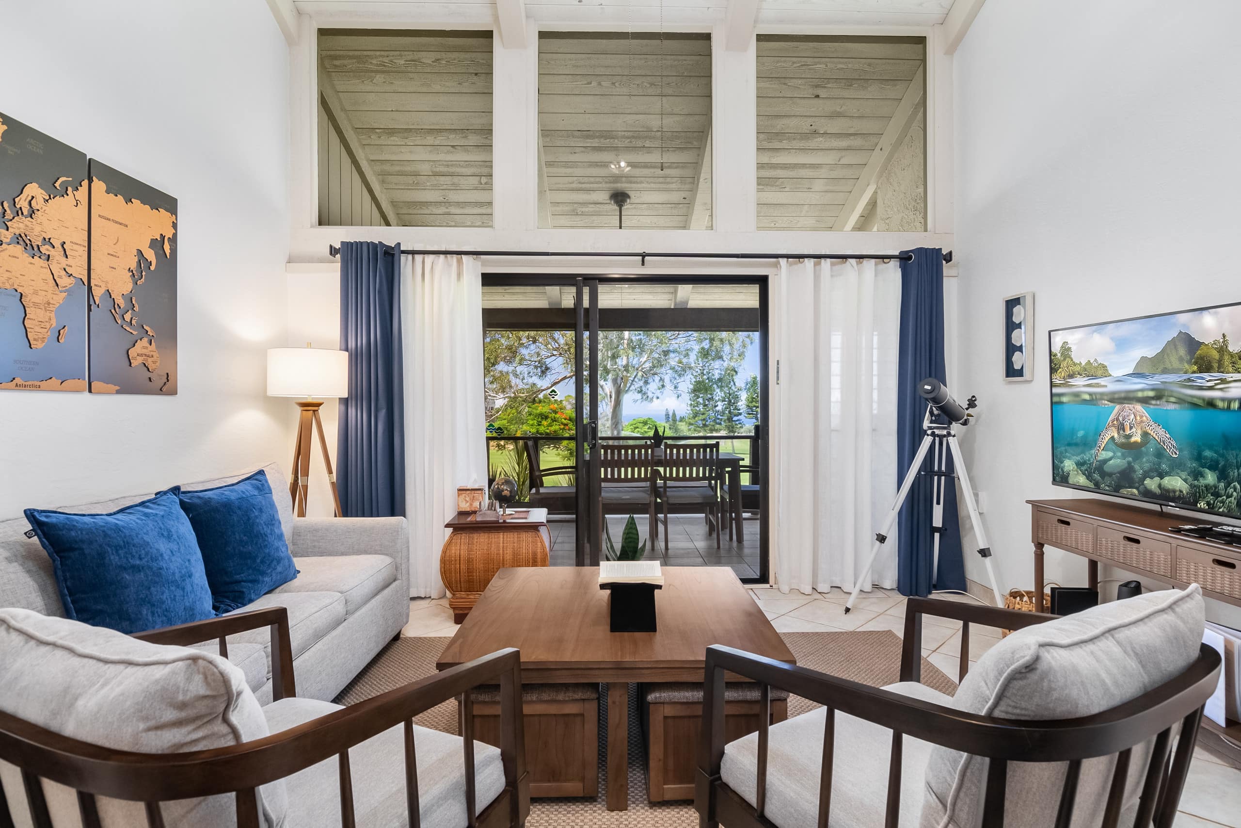 Sunset Villa, Ocean Views, Pool & Hot Tub - Photo 4